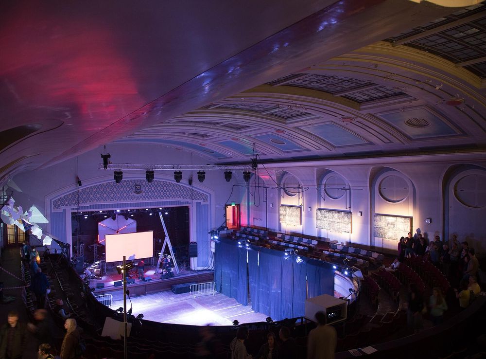 File:Leith Theatre - Auditorium.jpg - Wikimedia Commons