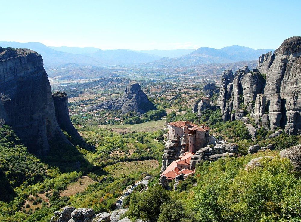 File:Greece meteora monasteries.JPG - Wikipedia