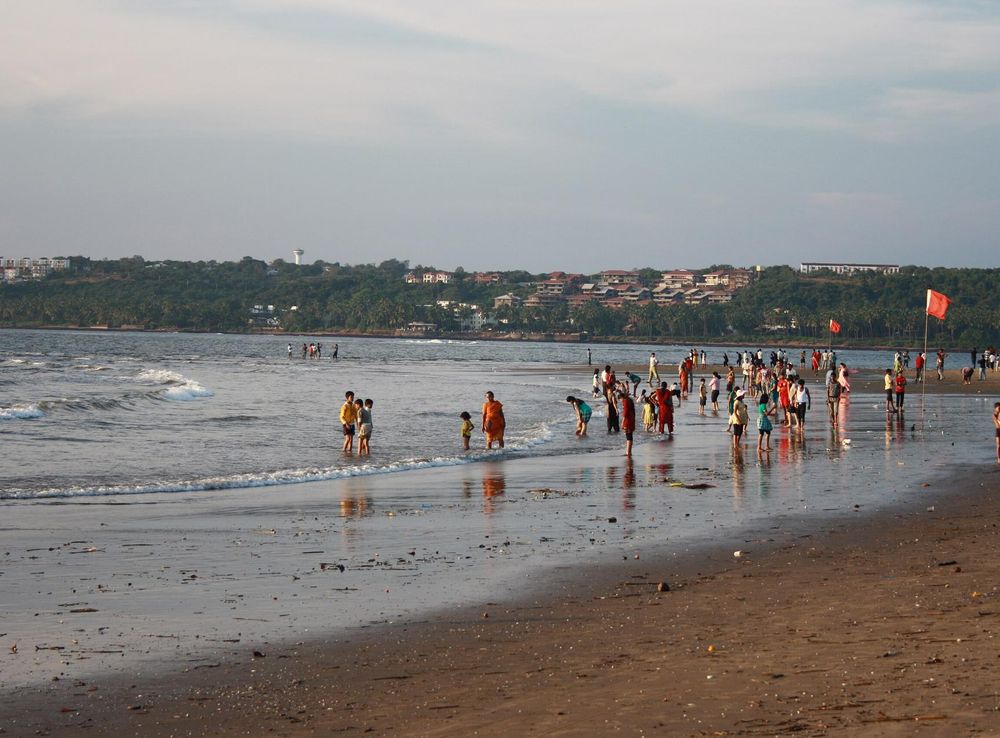 File:Miramar beach goa.JPG - Wikimedia Commons