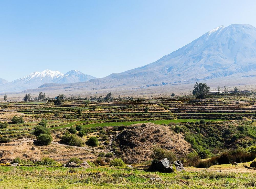 File:Volcán Misti desde Arequipa, Perú, 2015-08-02, DD 02.JPG - Wikimedia  Commons