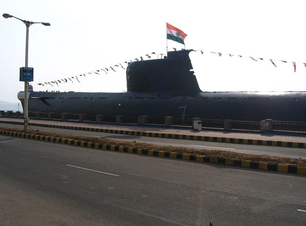 चित्र:INS KURSURA 1204.JPG - विकिपीडिया