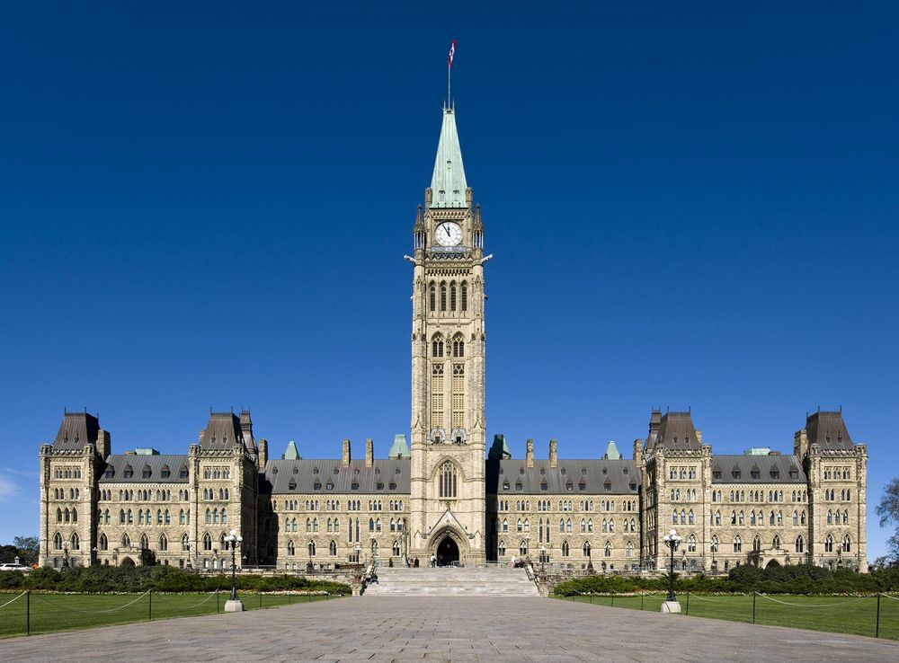 File:Centre Block - Parliament Hill.jpg - Wikipedia