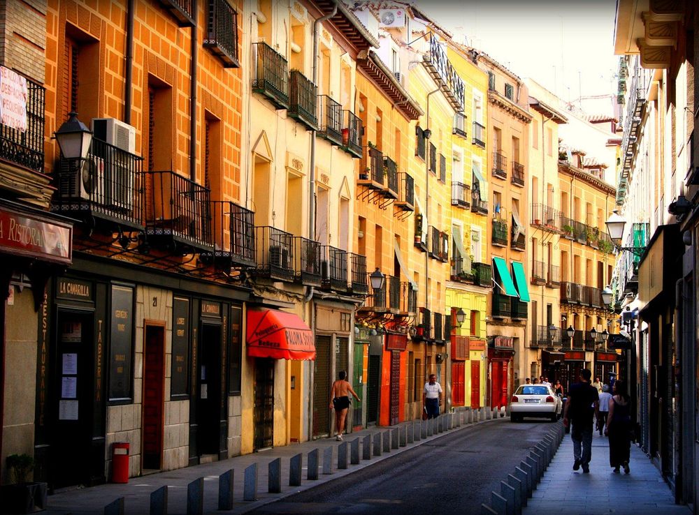 File:Cava Baja, Madrid (6146188051).jpg - Wikimedia Commons
