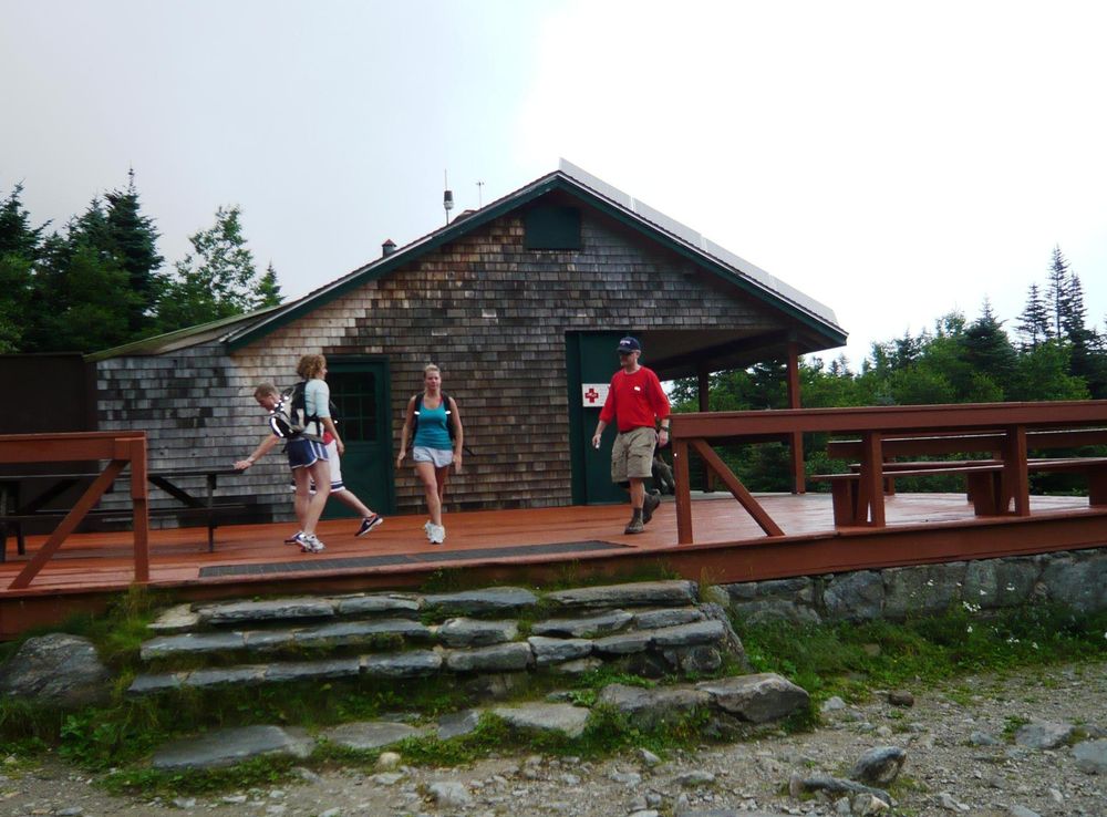 File:Halfway-house-tuckermans-ravine.JPG - Wikimedia Commons