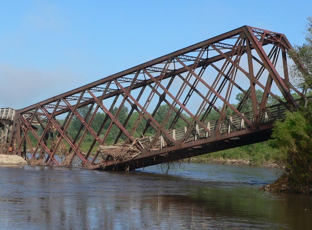 File:Cowboy Trail Norfolk Elkhorn River xing damaged 4.JPG - Wikimedia  Commons