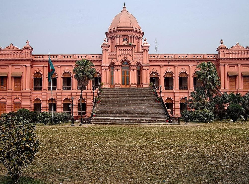 File:Ahsan Manzil-Front View.jpg - Wikipedia