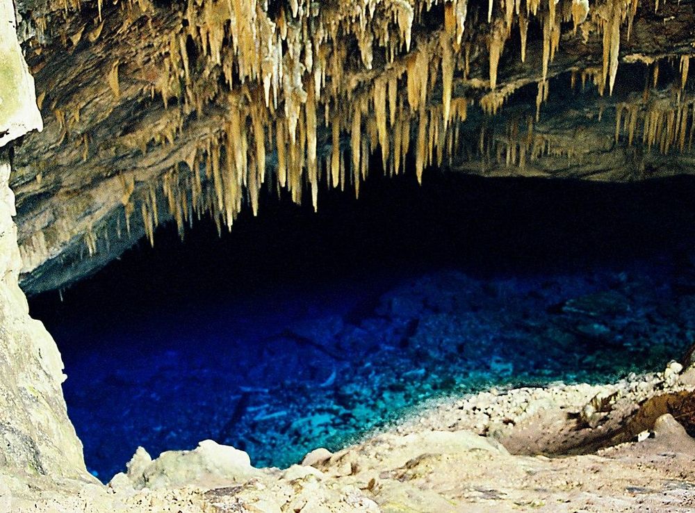 Ficheiro:Gruta do Lago Azul (Bonito).jpg – Wikipédia, a enciclopédia livre