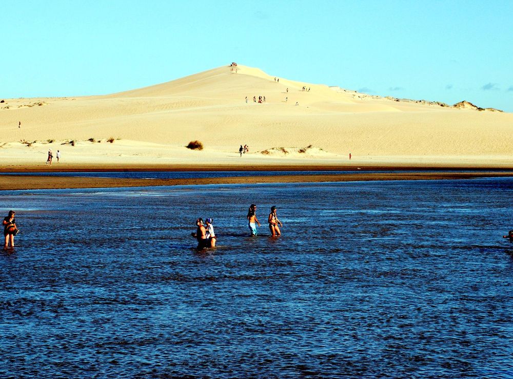 File:Dunas y Playa de Valizas Rocha Uruguay - panoramio.jpg - Wikimedia  Commons