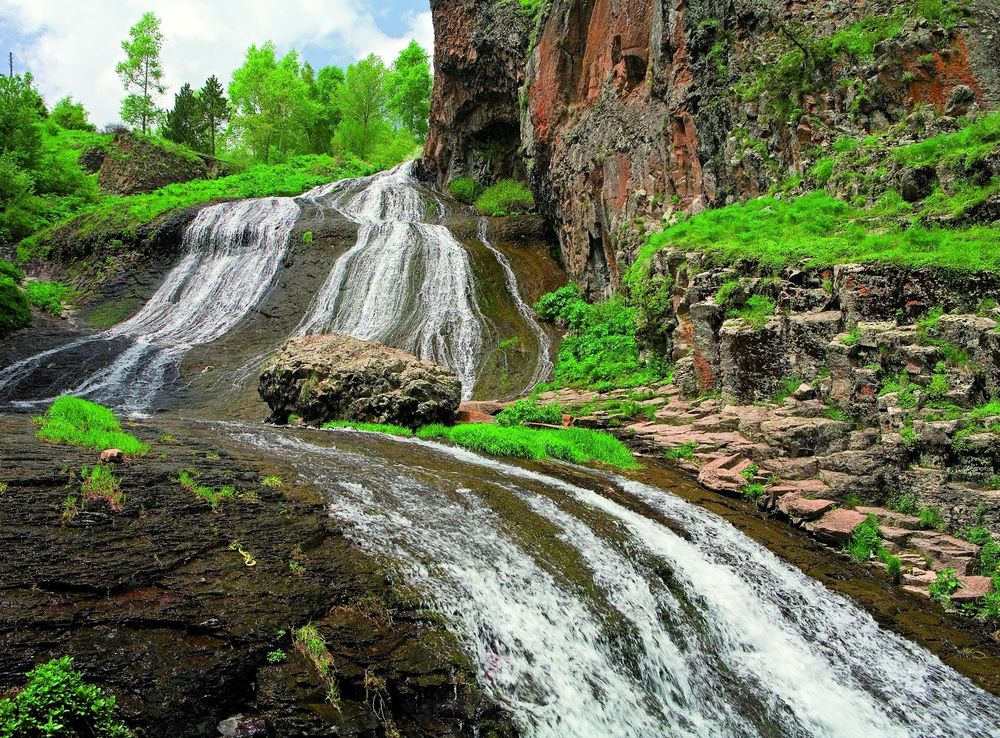 File:Jermuk Waterfall4.jpg - Wikipedia