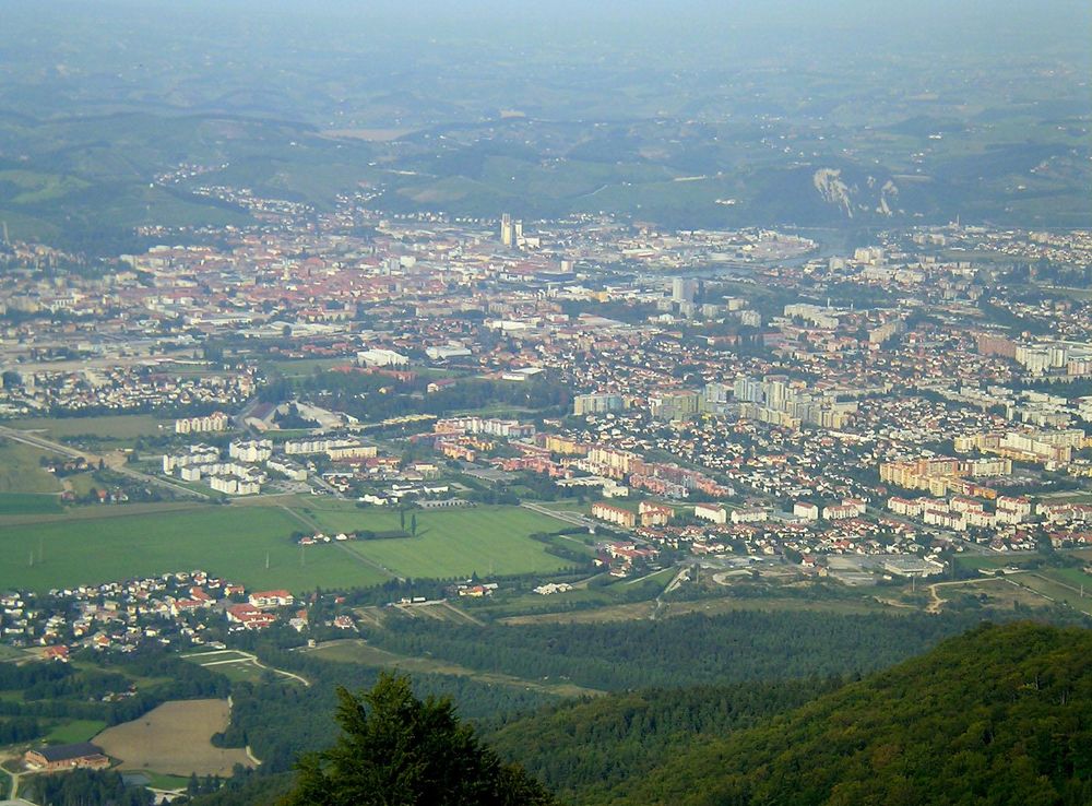 Slika:Maribor view from Pohorje.jpg - Wikipedija, prosta enciklopedija