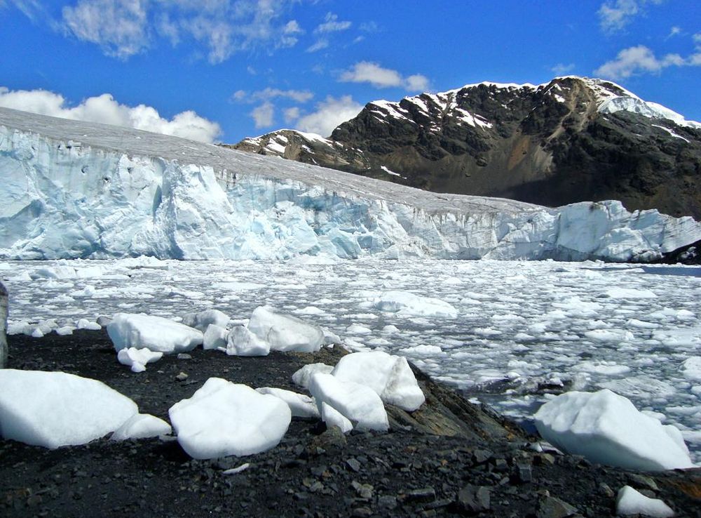 File:Pastoruri Glacier.jpg - Wikimedia Commons