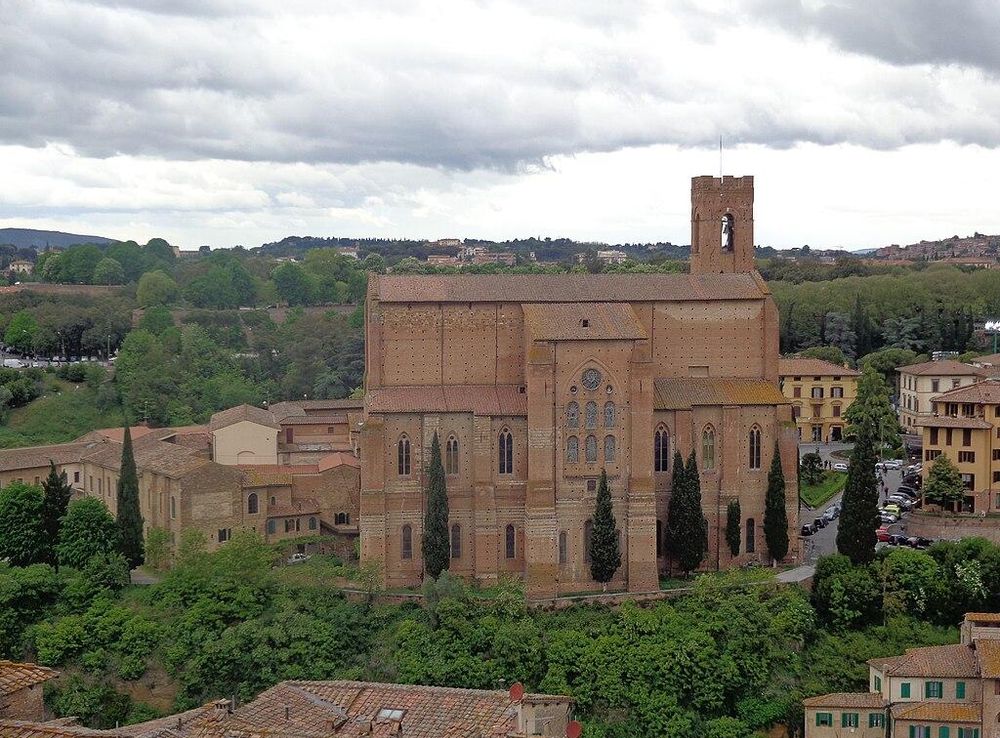 File:Basilica San Domenico Siena 02.JPG - Wikimedia Commons