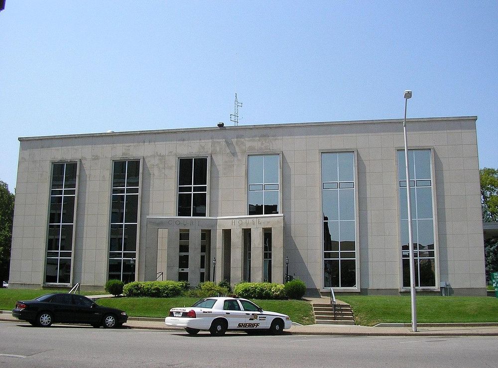 File:Daviess County, Kentucky courthouse.jpg - Wikimedia Commons