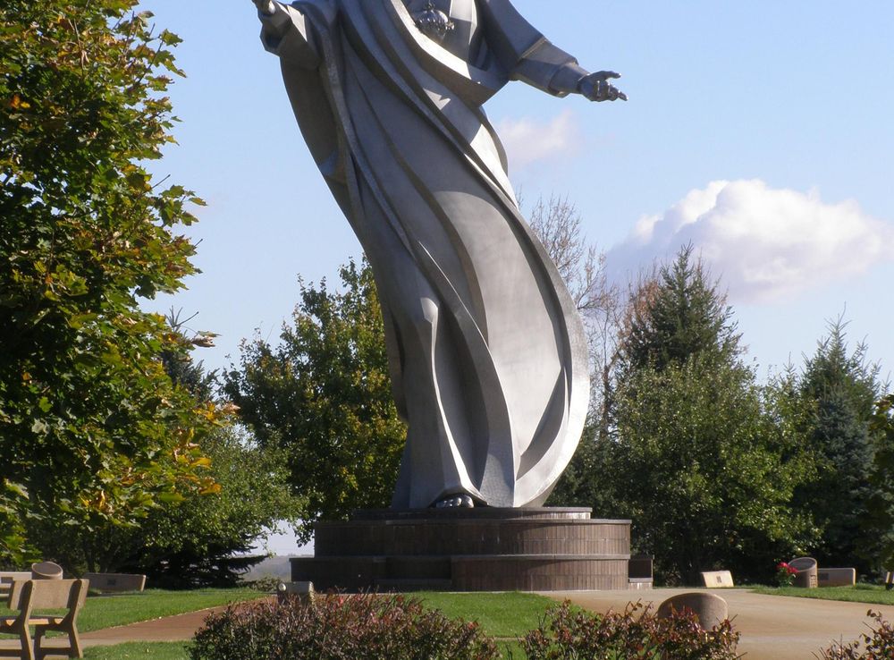 File:Mary, Mother of Jesus PA140680.jpg - Wikimedia Commons