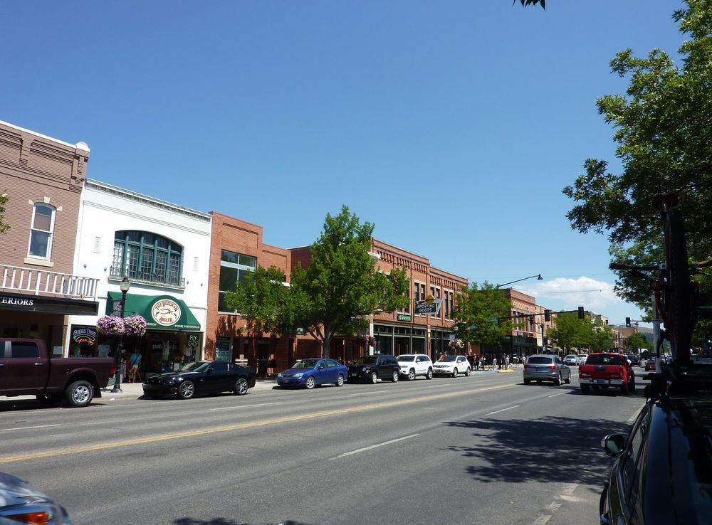 File:Main St, Bozeman, Montana (2).JPG - Wikimedia Commons
