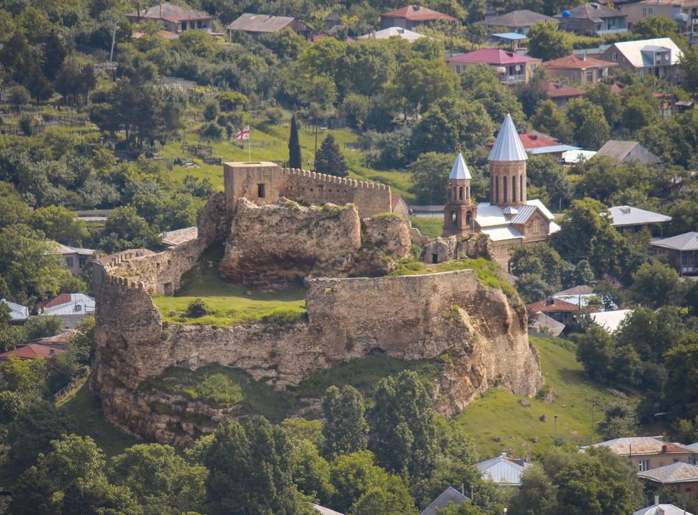 File:Surami fortress 2.jpg - Wikimedia Commons
