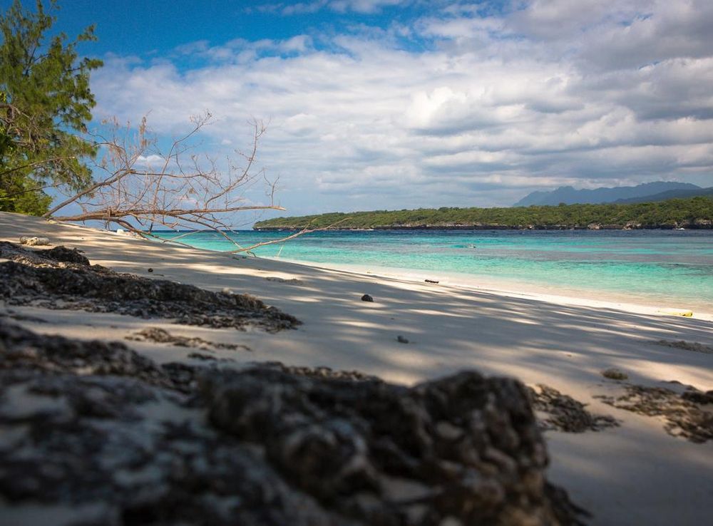 File:Jaco island.jpg - Wikimedia Commons