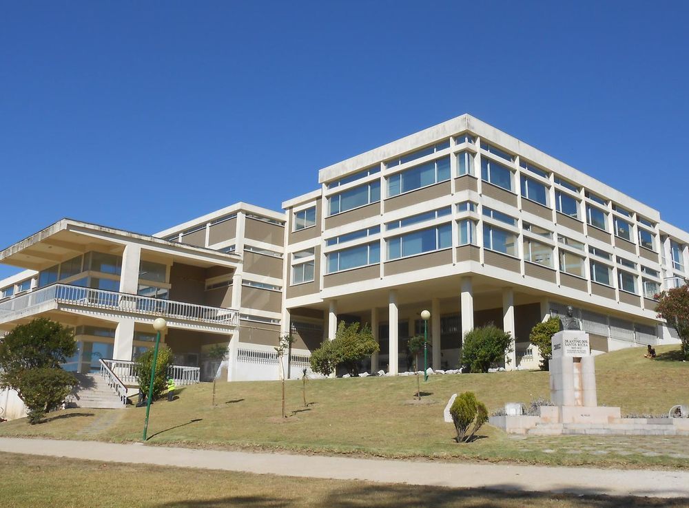 Ficheiro:Museu Santos Rocha Abadias.JPG – Wikipédia, a enciclopédia livre