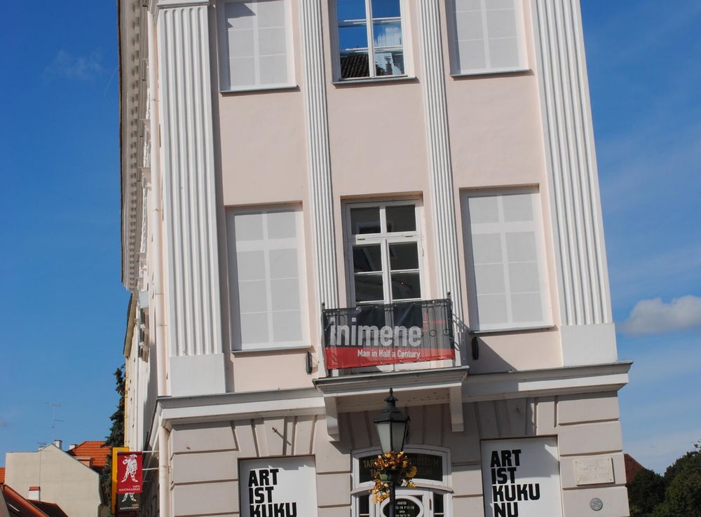 File:Tartu Kunstimuuseum.JPG - Wikimedia Commons