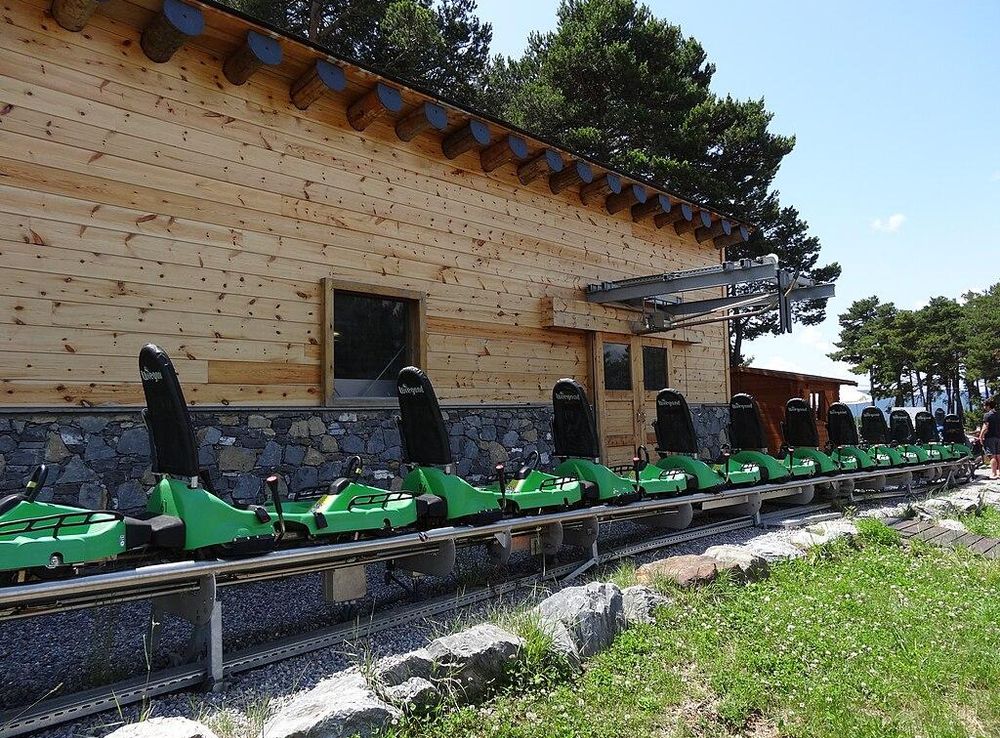 File:Tobotronc (Naturlandia, Andorra) 04.JPG - Wikimedia Commons