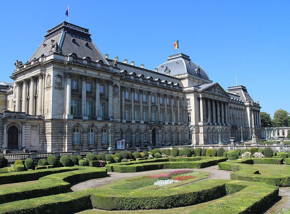 File:Exterior of the Royal Palace, Brussels 20180629.jpg - Wikipedia