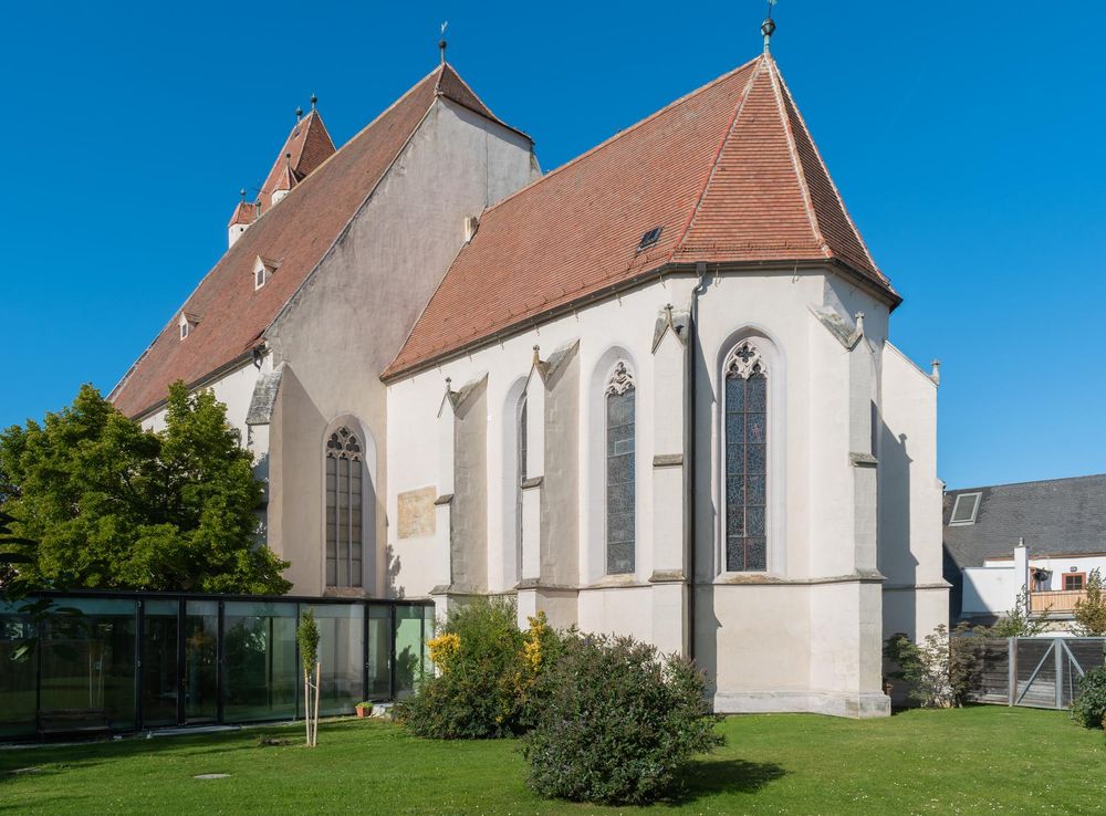 File:St Martin cathedral in Eisenstadt (2).jpg - Wikimedia Commons