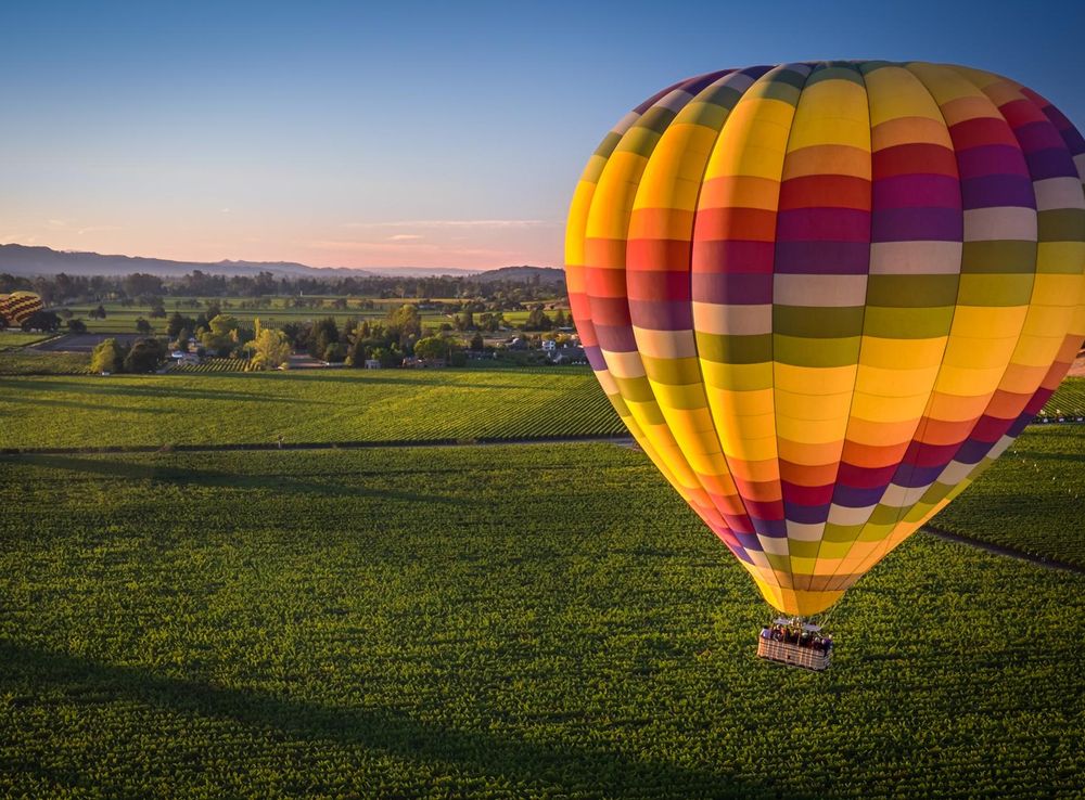 File:Ballooning In Napa (129976155).jpeg - Wikimedia Commons