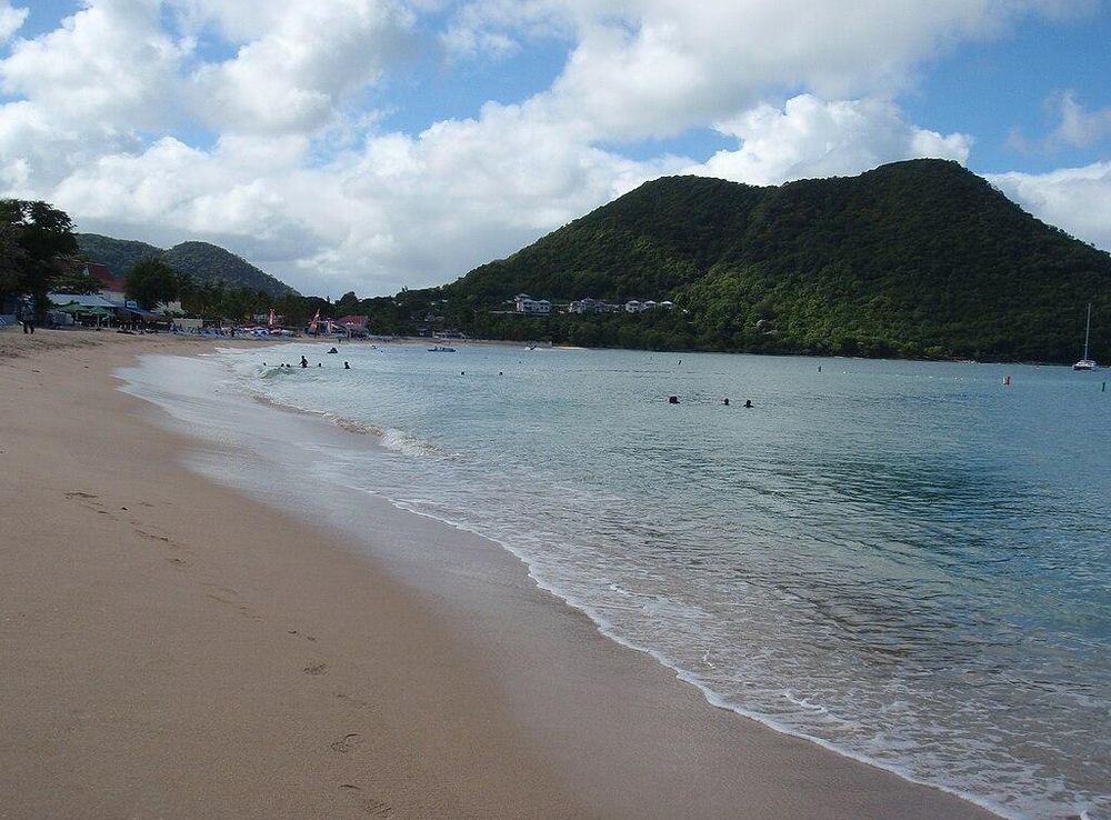 File:Reduit Beach, Rodney Bay, St. Lucia 11.jpg - Wikimedia Commons