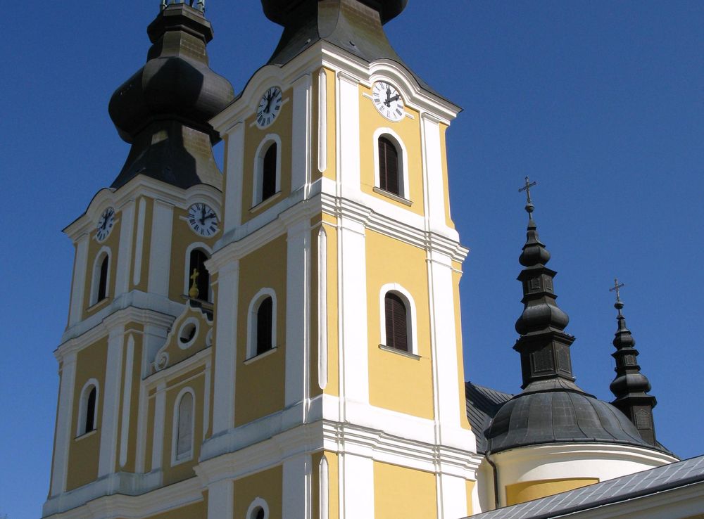 Fájl:Greek Catholic pilgrimage church, St Michael Archangel in Máriapócs.PNG  – Wikipédia