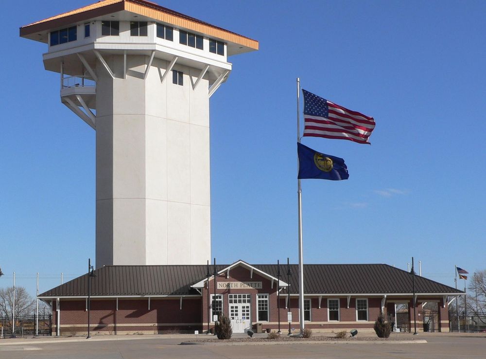 File:Golden Spike Tower, North Platte.JPG - Wikipedia
