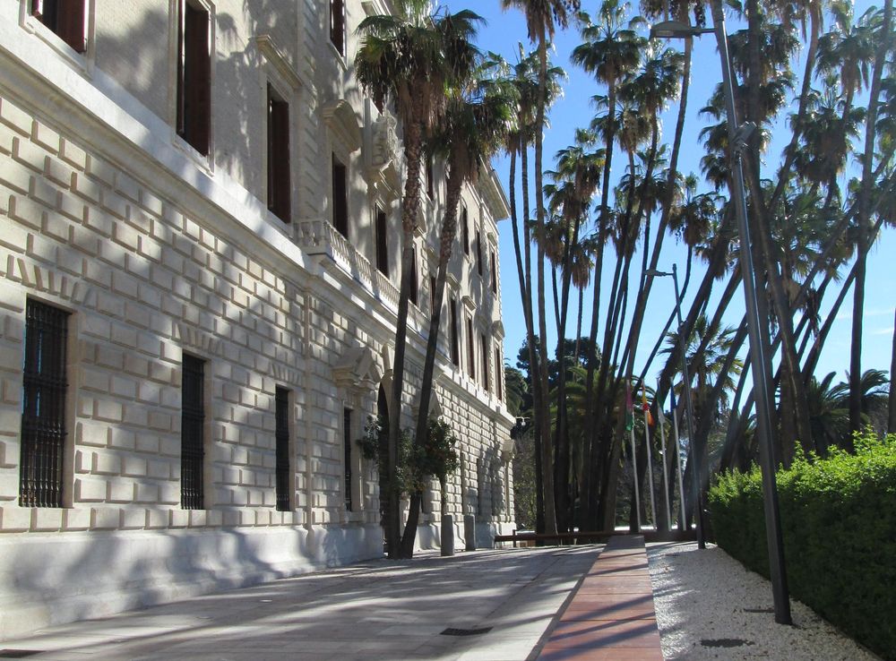 File:Palacio de la Aduana, Málaga 02.JPG - Wikimedia Commons