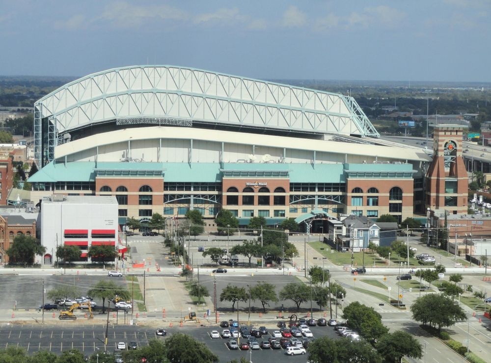 File:Minute Maid Park - Houston, Texas - DSC01317.JPG - Wikimedia Commons