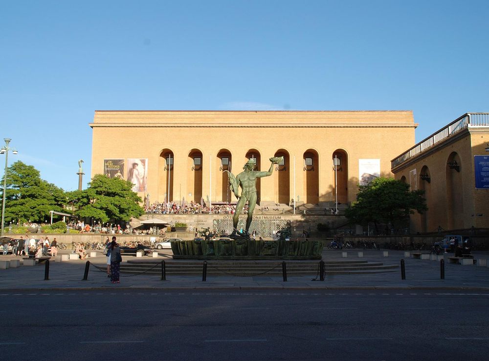 File:Götaplatsen i Göteborg 01.JPG - Wikimedia Commons