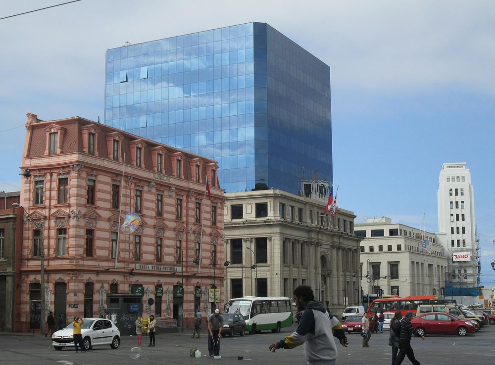 Archivo:Plaza Sotomayor, Valparaíso.JPG - Wikipedia, la enciclopedia libre