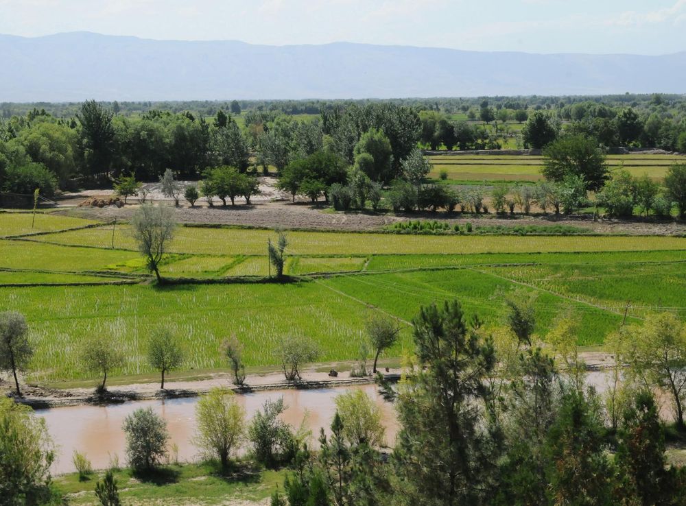 File:Hillside view in Khawajah Bahawuddin, Takhar Province, Afghanistan.jpg  - Wikipedia