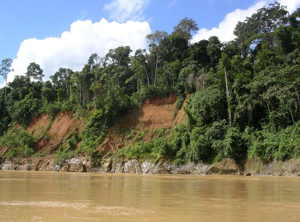 File:Rio Madre de Dios, Peru.JPG - Wikimedia Commons