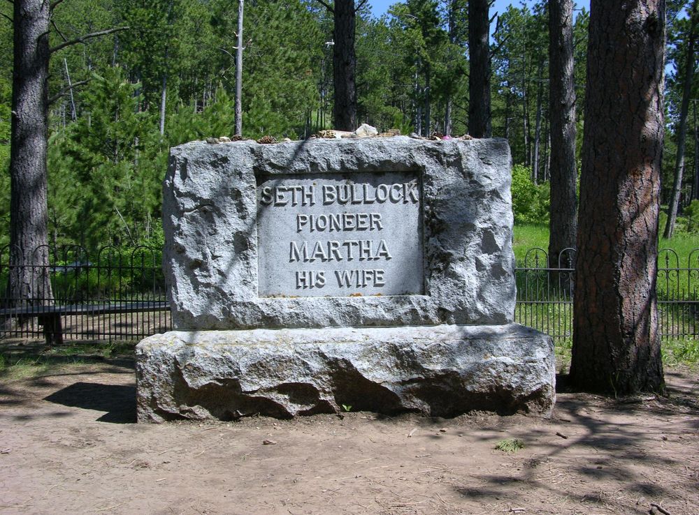 File:Bullock Grave.JPG - Wikimedia Commons