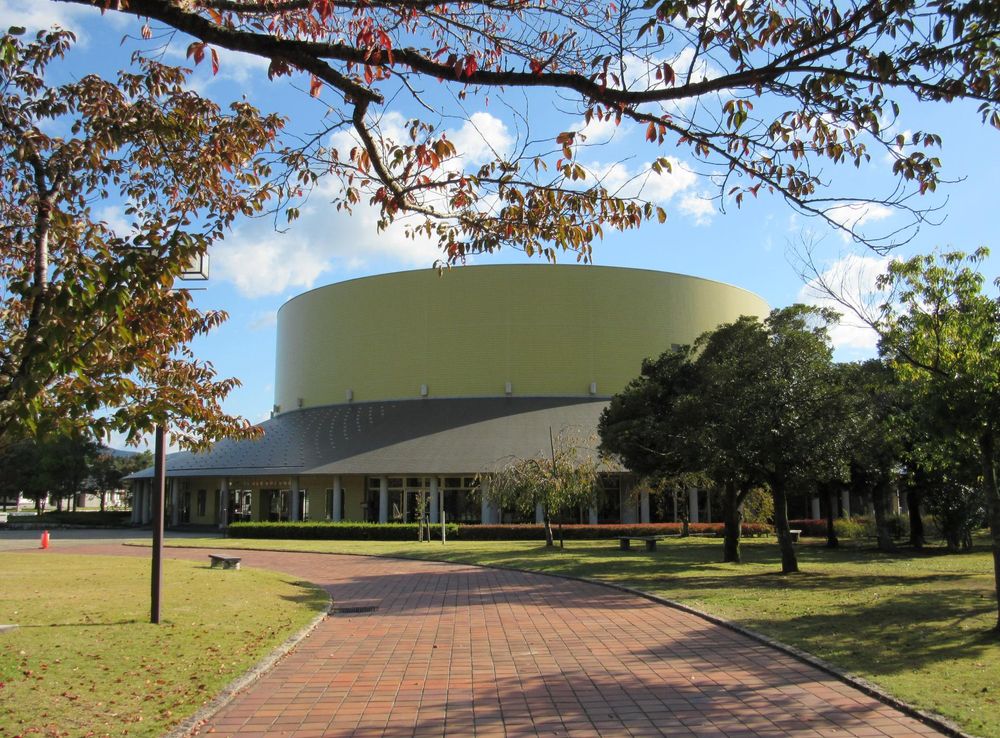ファイル:越前陶芸村・文化交流会館.JPG - Wikipedia