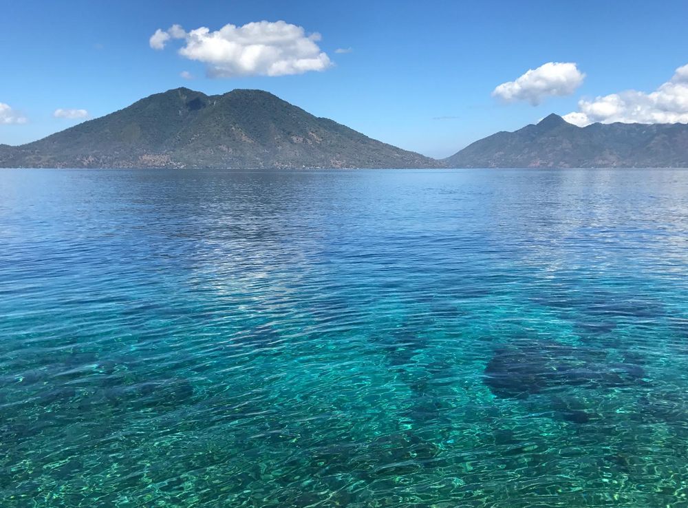 Berkas:Beautiful view from Pura Island - Alor - East Nusa Tenggara.jpg -  Wikipedia bahasa Indonesia, ensiklopedia bebas