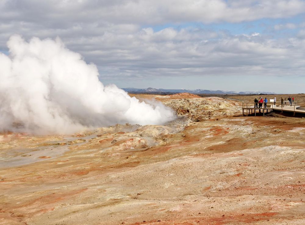 File:Gunnuhver Geothermal Area, Iceland, 20230430 1336 3611.jpg - Wikimedia  Commons