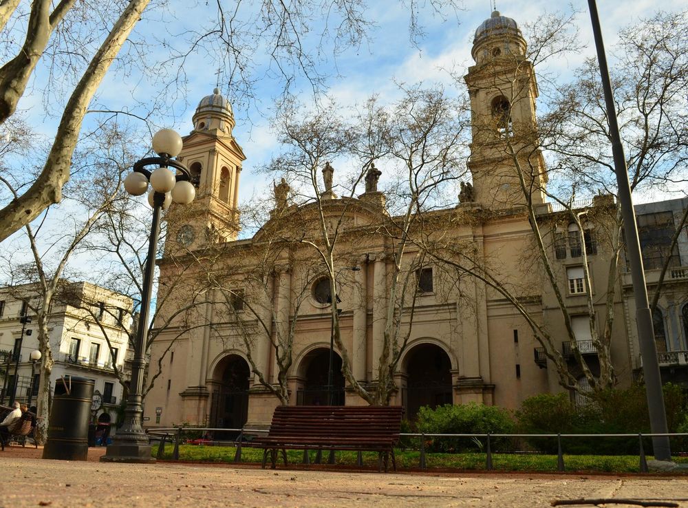Archivo:Catedral Metropolitana de Montevideo - wide.JPG - Wikipedia, la  enciclopedia libre