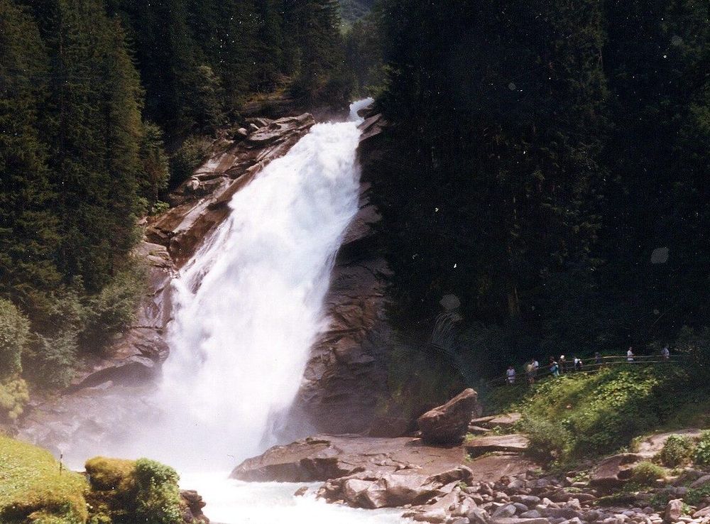 File:Austrian.waterfall.at.krimml.arp.jpg - Wikimedia Commons
