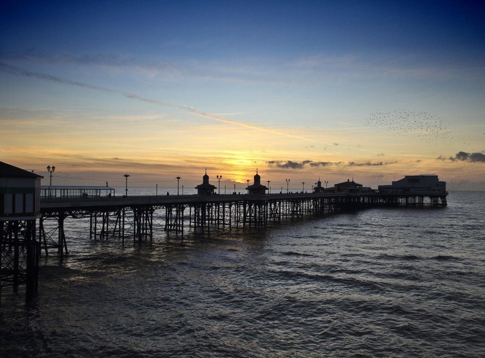 File:Blackpool North Pier (56380242).jpeg - Wikimedia Commons