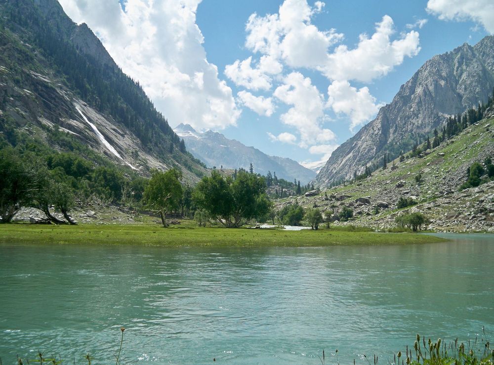File:Lake Swatvalley x100.JPG - Wikimedia Commons