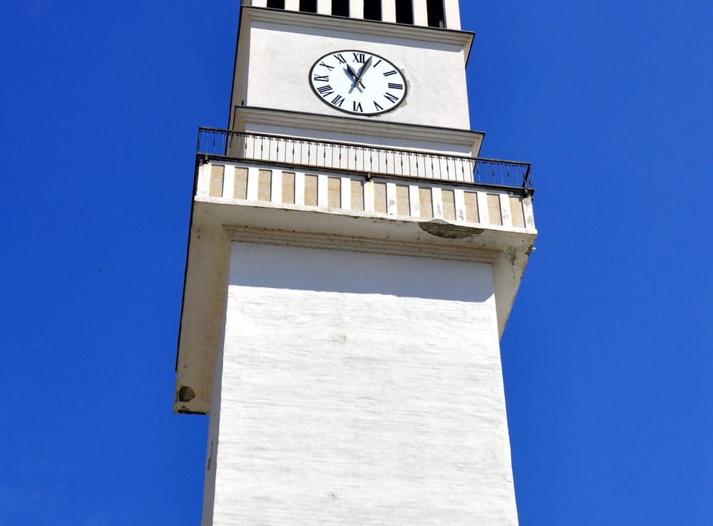 File:Clock tower, Gjakova.JPG - Wikimedia Commons