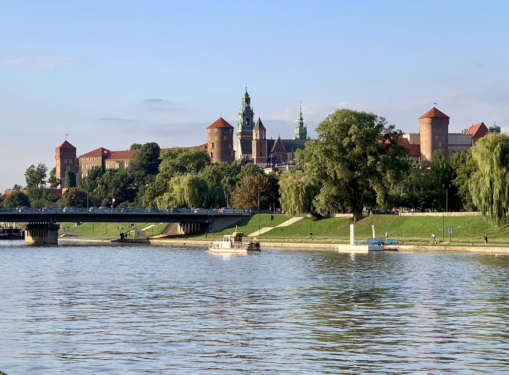 File:Exterior of the Wawel Castle seen across the Vistula River, Kraków.jpg  - Wikimedia Commons
