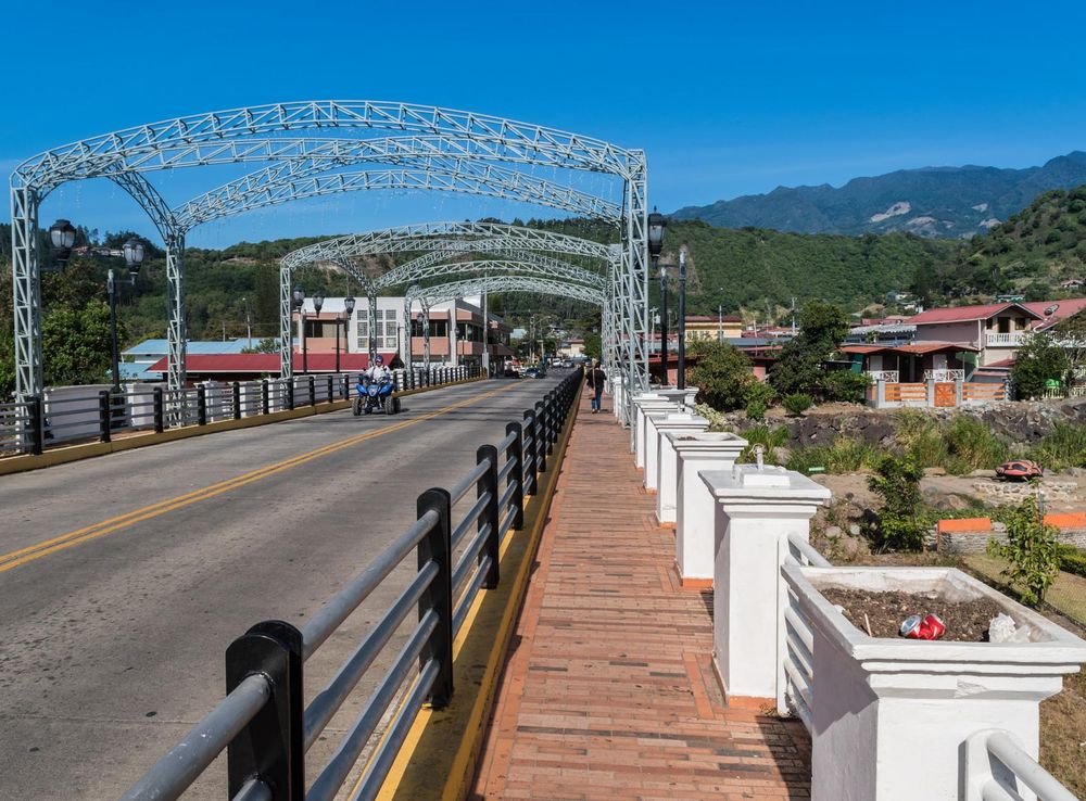 File:Brücke In Boquete Panama (155901895).jpeg - Wikimedia Commons