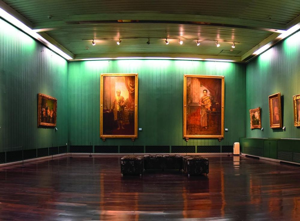 File:Bangkok NationalGallery1.jpg - Wikimedia Commons