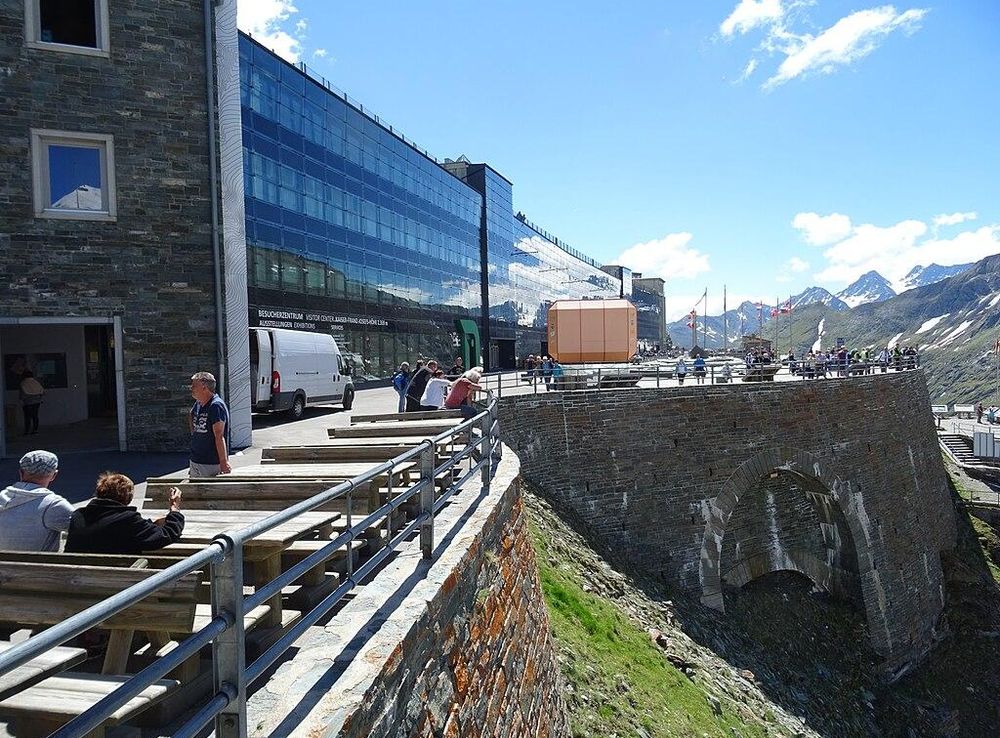 File:20190624.Kaiser-Franz-Joseph-Höhe, Grossglockner.-051.jpg - Wikimedia  Commons