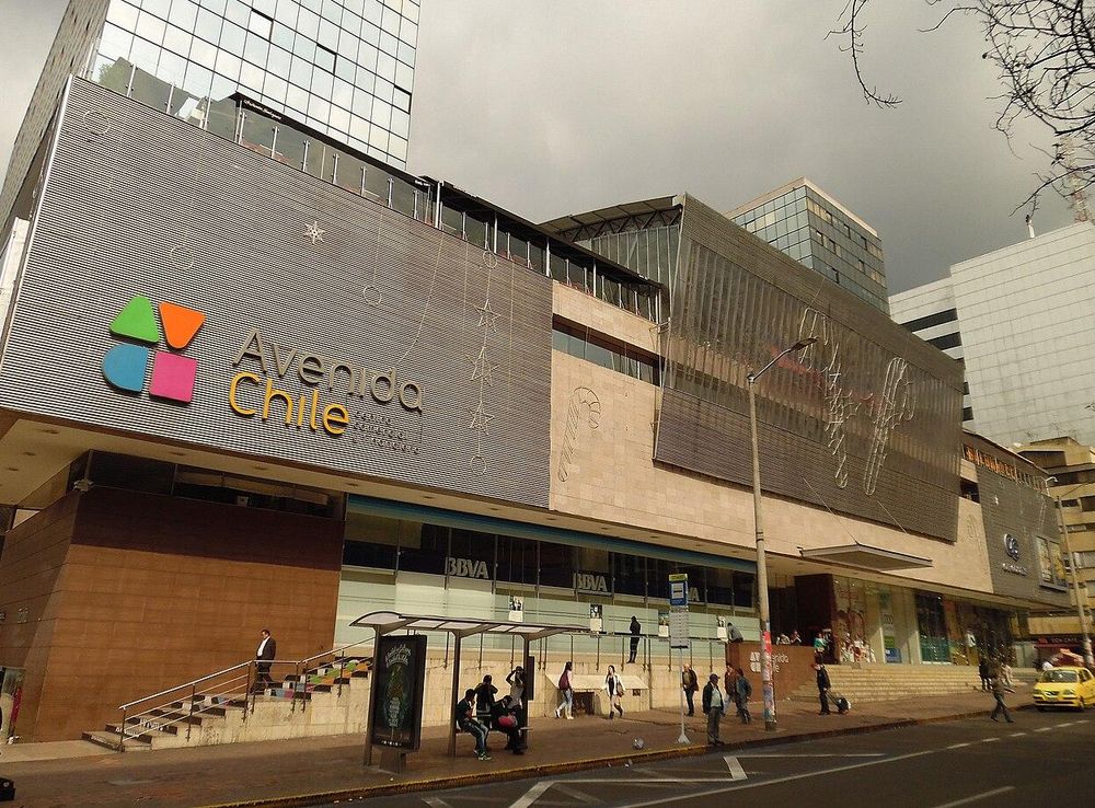 Archivo:Avenida Chile - centro comercial Bogota.JPG - Wikipedia, la  enciclopedia libre